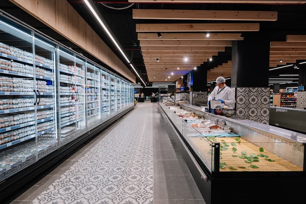 Retail food-service environment
